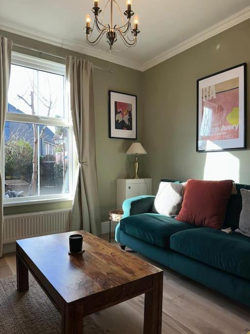 Townhouse In Belfast, Newtownabbey.ヴィラ エクステリア 写真